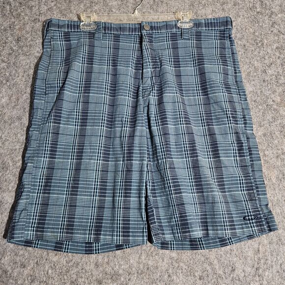 Oakley Other - Oakley Shorts Mens 38 Blue Plaid Flat Front Casual Outdoor Golf Stretch Pockets